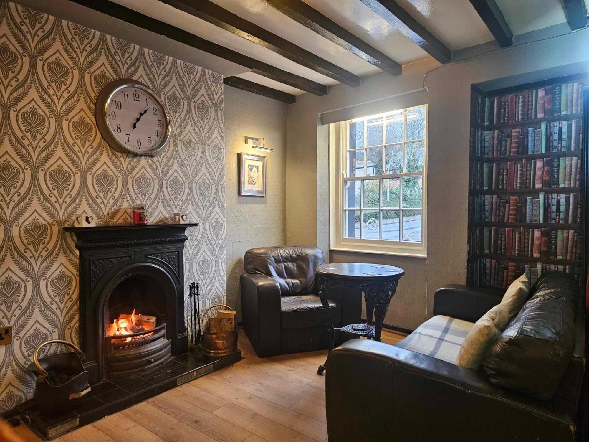 Prince Of Wales Pub And Accommodation Llangollen Ngoại thất bức ảnh